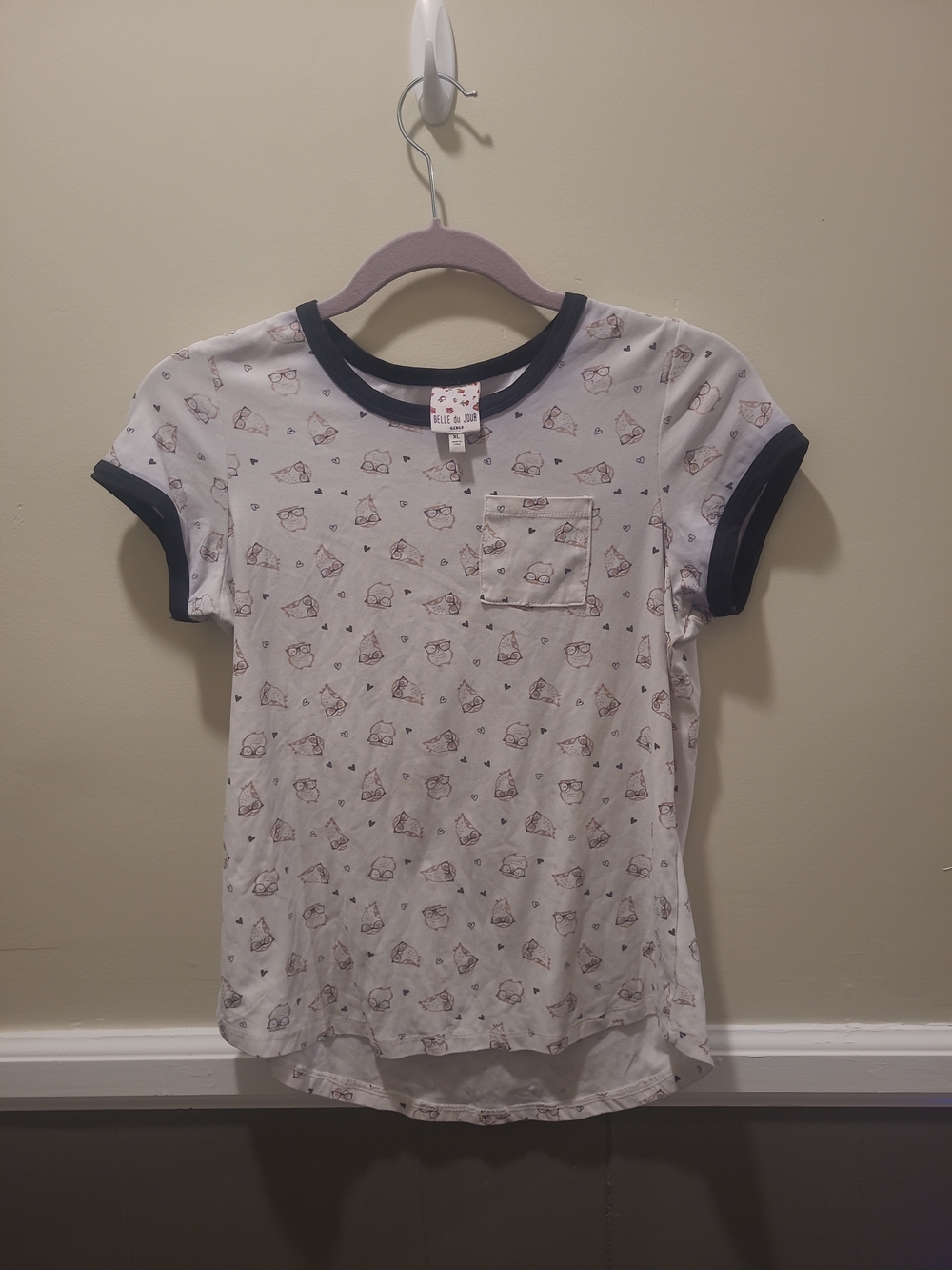 Belle Du Jour Girls XL Owls With Glasses Hearts Pocket T Shirt White